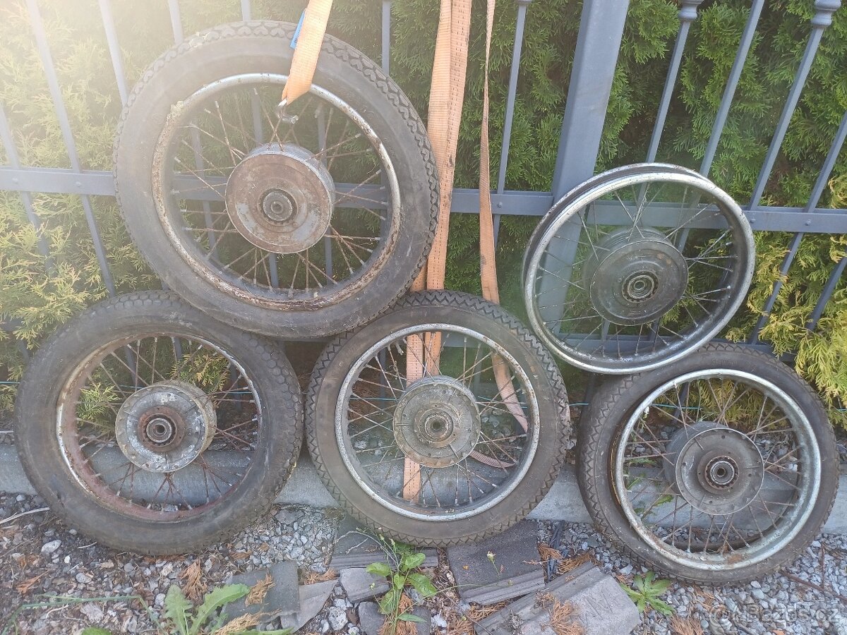 Brzdovy štít jawa - 3