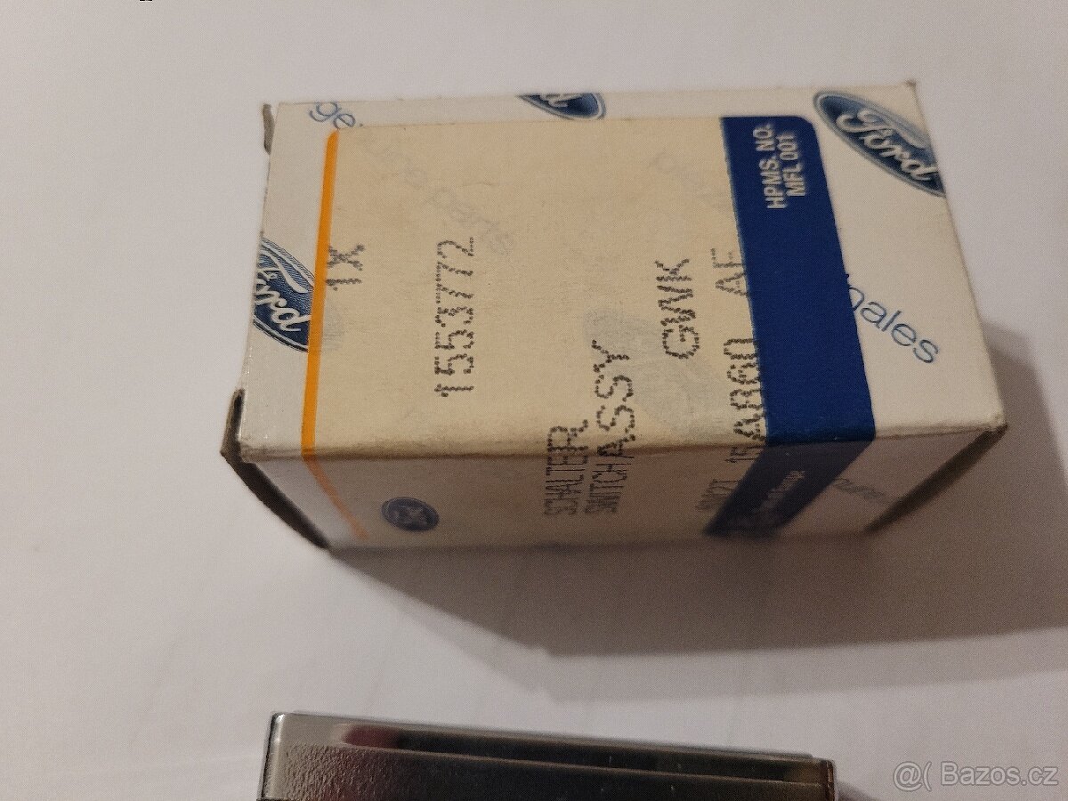 Spínač předního parkovacího asistenta Ford Mondeo - 3