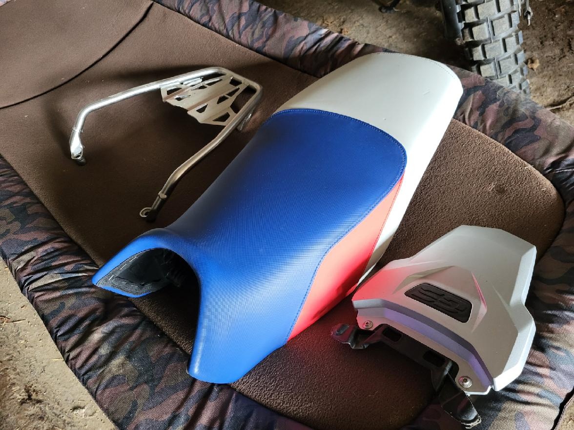 BMW R1200/1250GS sedlo, nosic a plast Rallye, 2013-2024 - 3