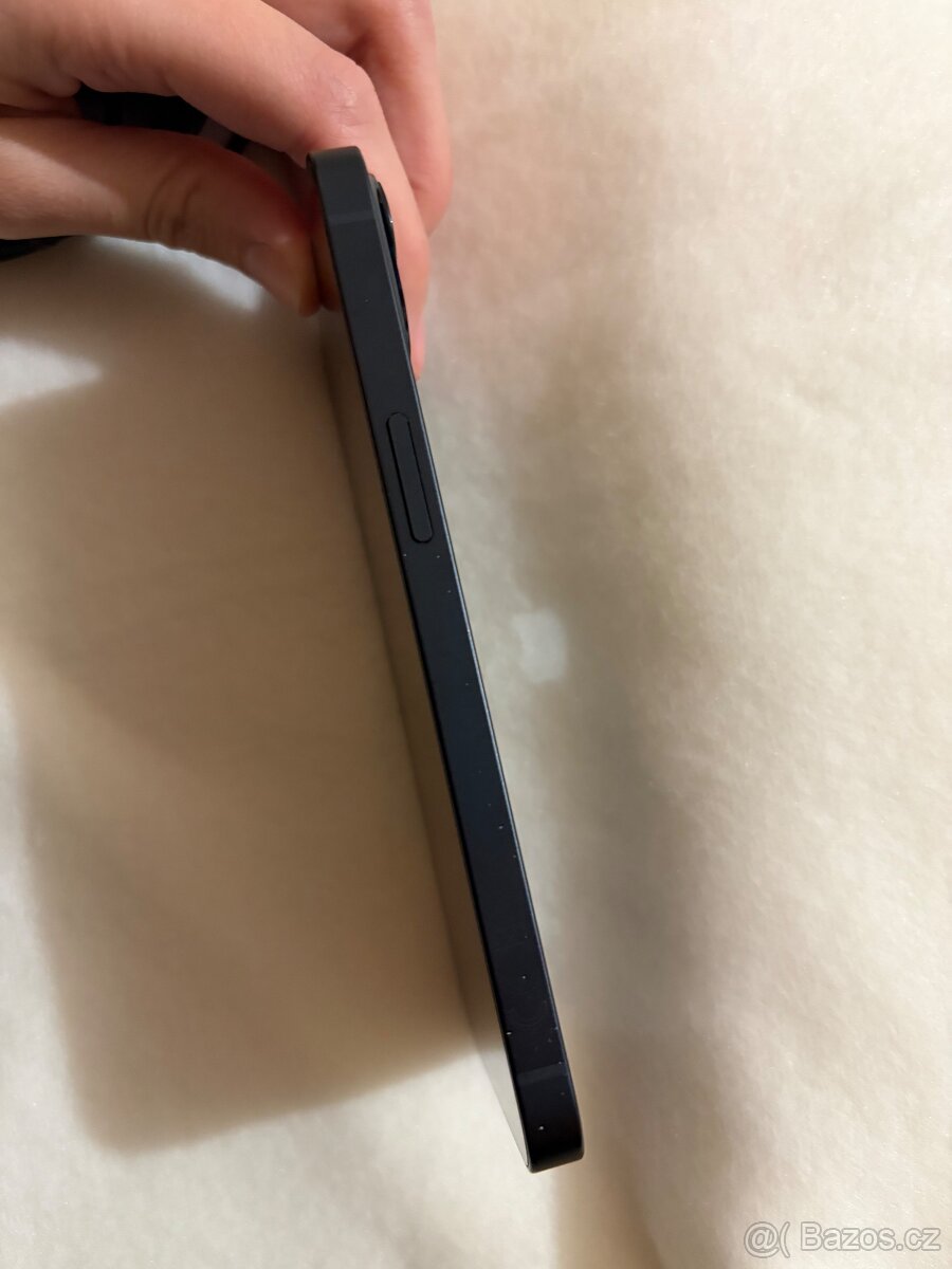 Apple iPhone 13, 128 GB, Midnight - 3