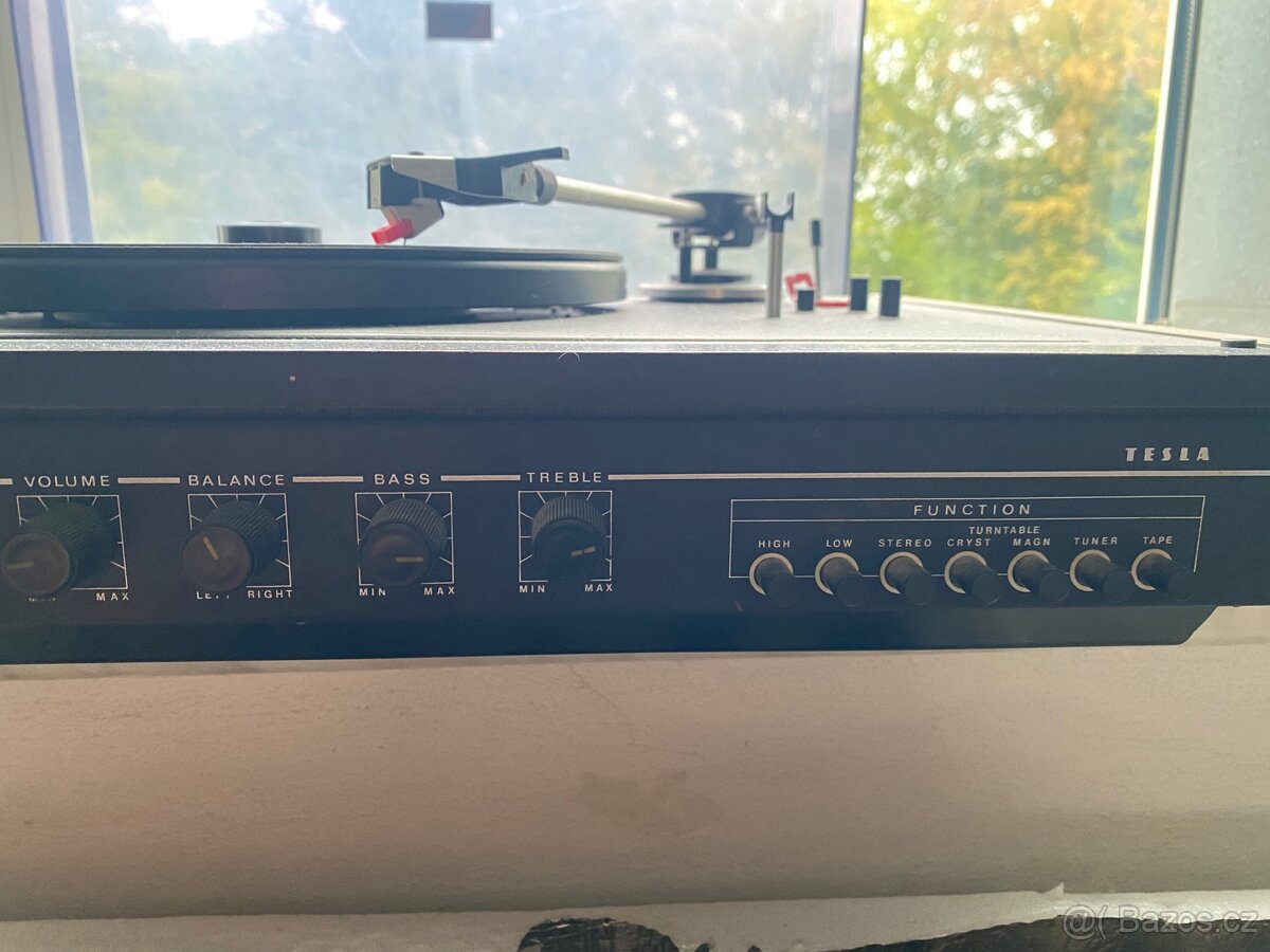 Gramofon Tesla - 3