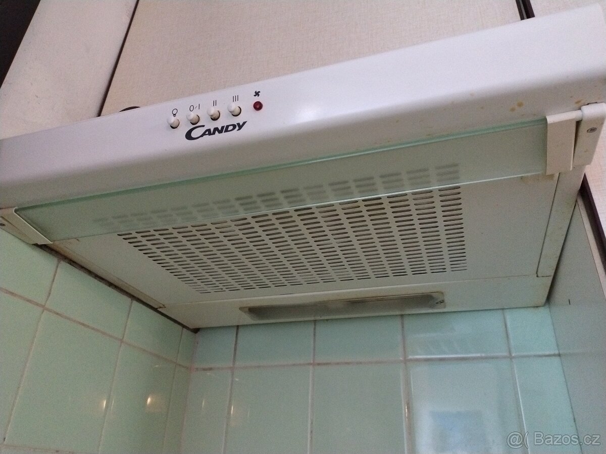 Kuchyňská linka s přísl. - 3