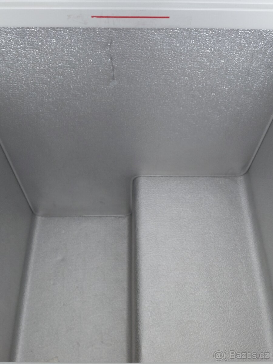 Mrazák pultový 160 l Samsung - 3