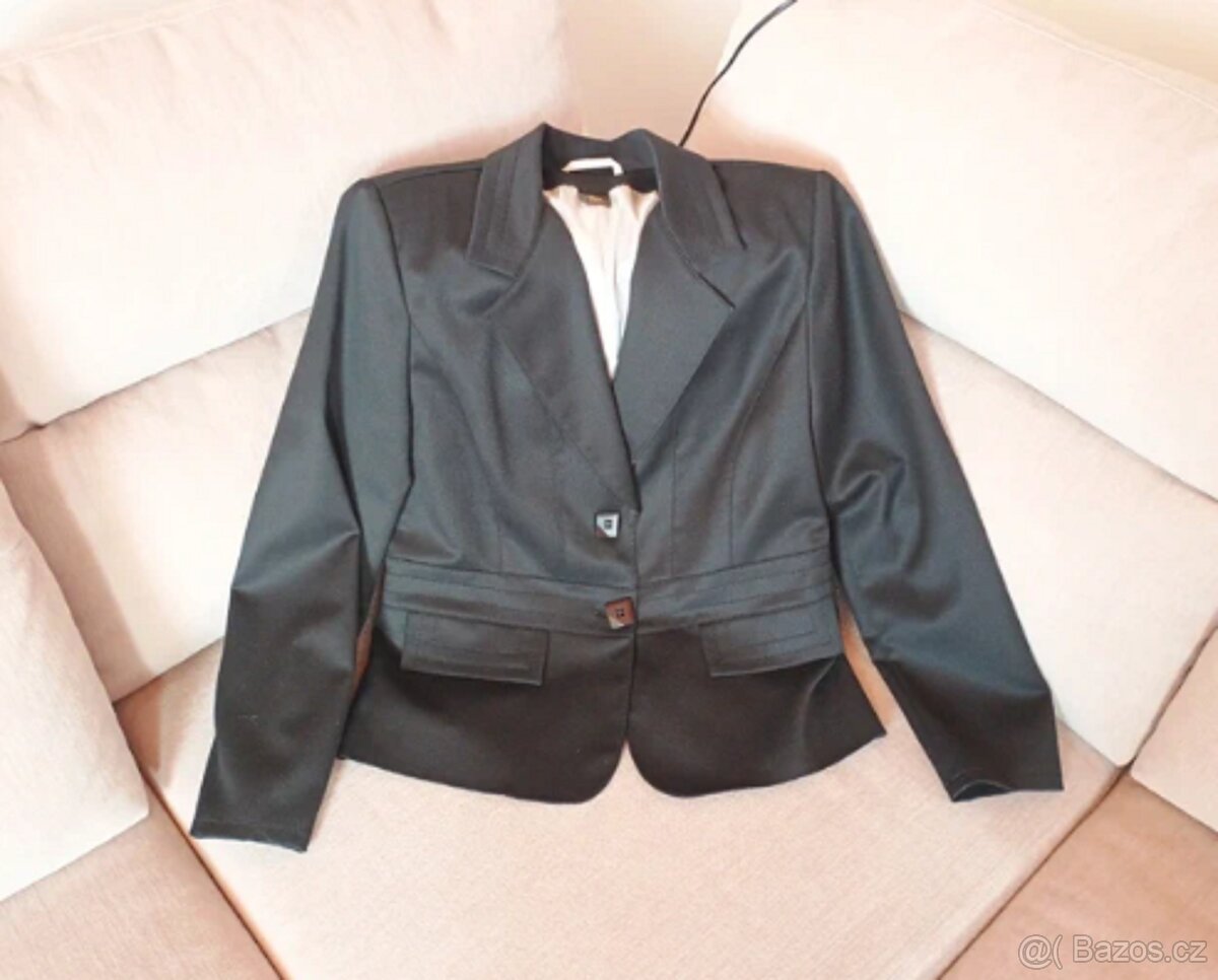 Krásné dámské černé sako v.44 - 3