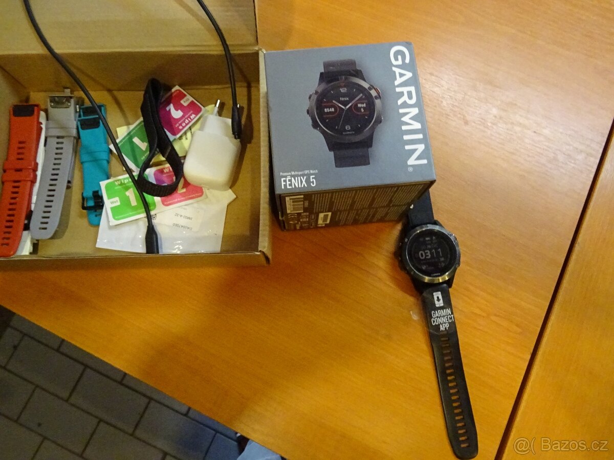 Garmin Fenix 5X šedá | černá - 3