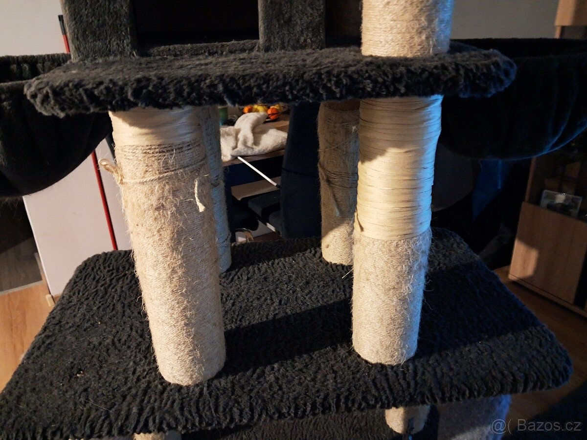 Velké škrabadlo pro kočky - 3