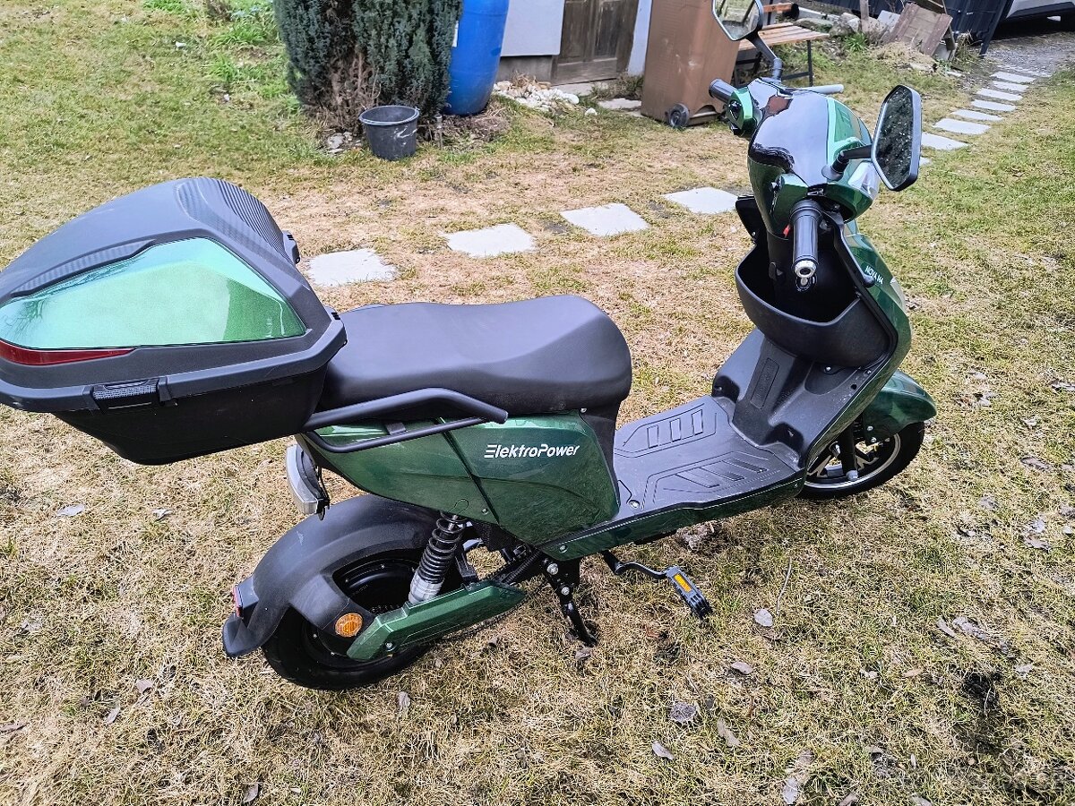 Elektro skútr NOVA M4 - 3