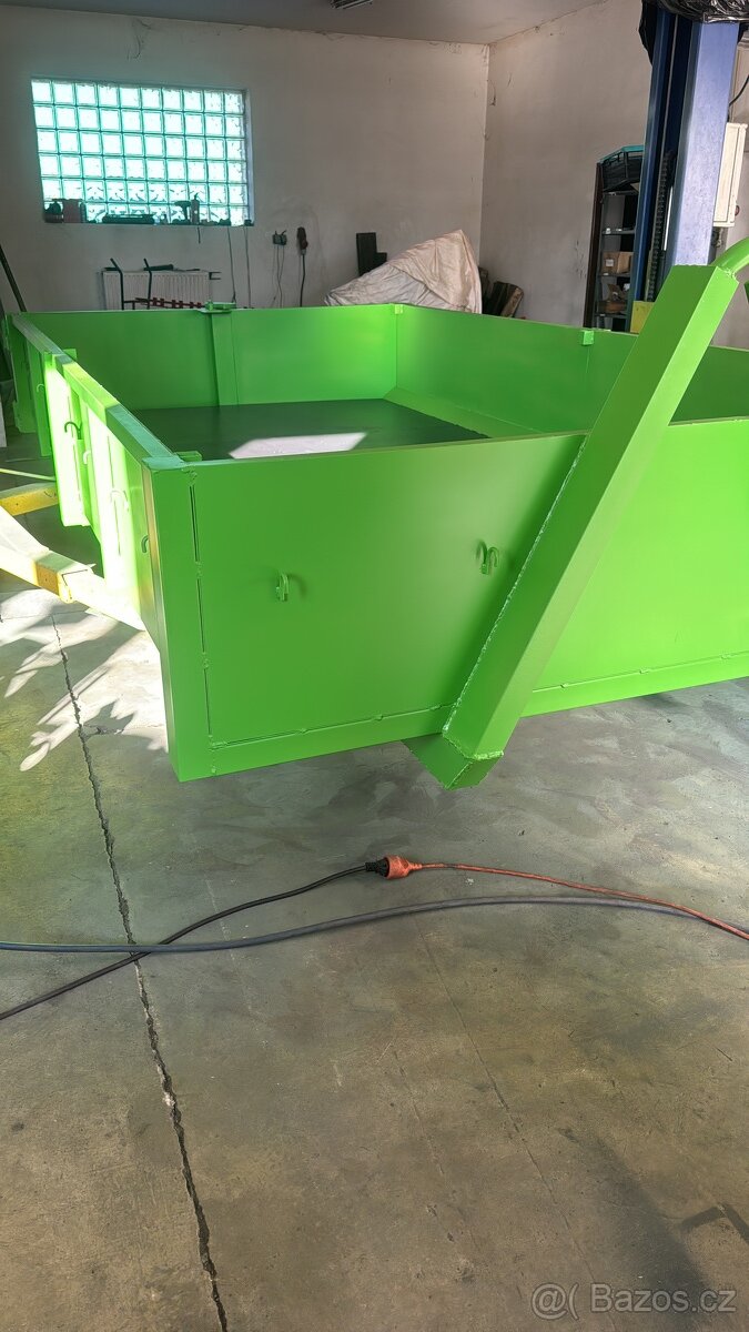 výroba hákových kontejnerů Avia - 3