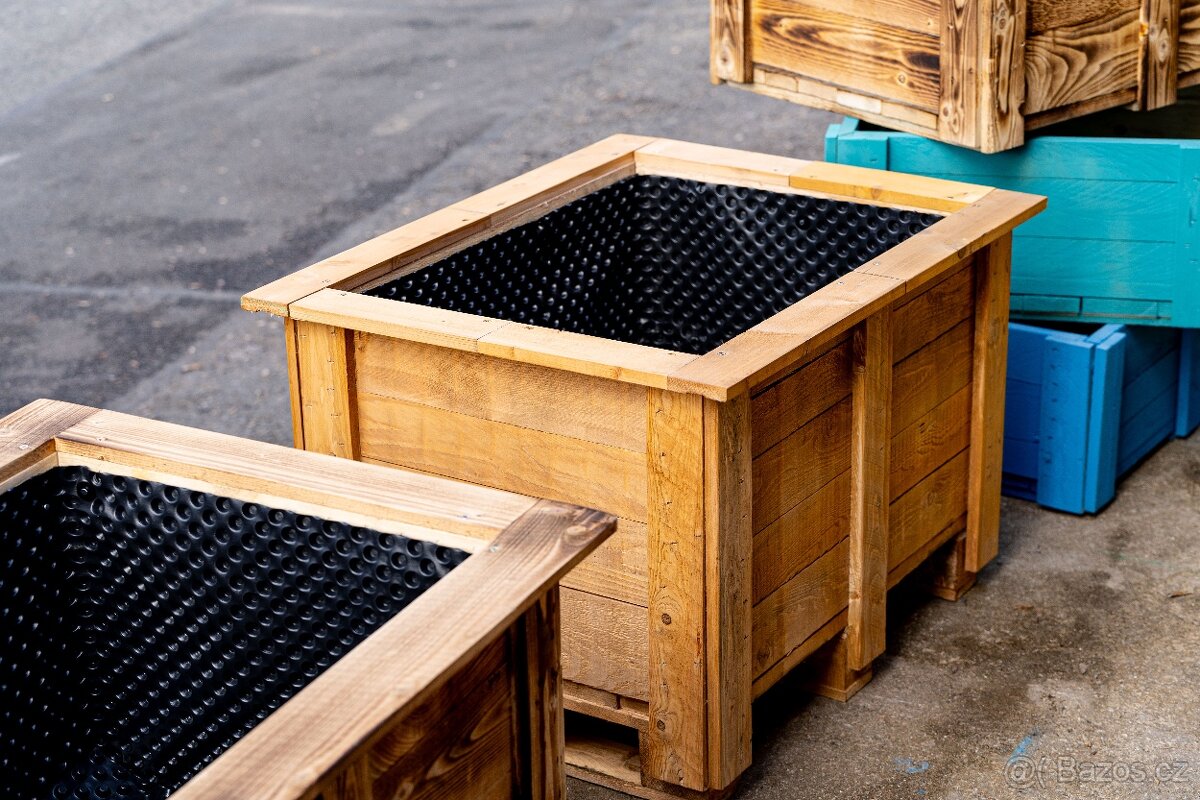 Vyvýšené záhony z masivu - 3