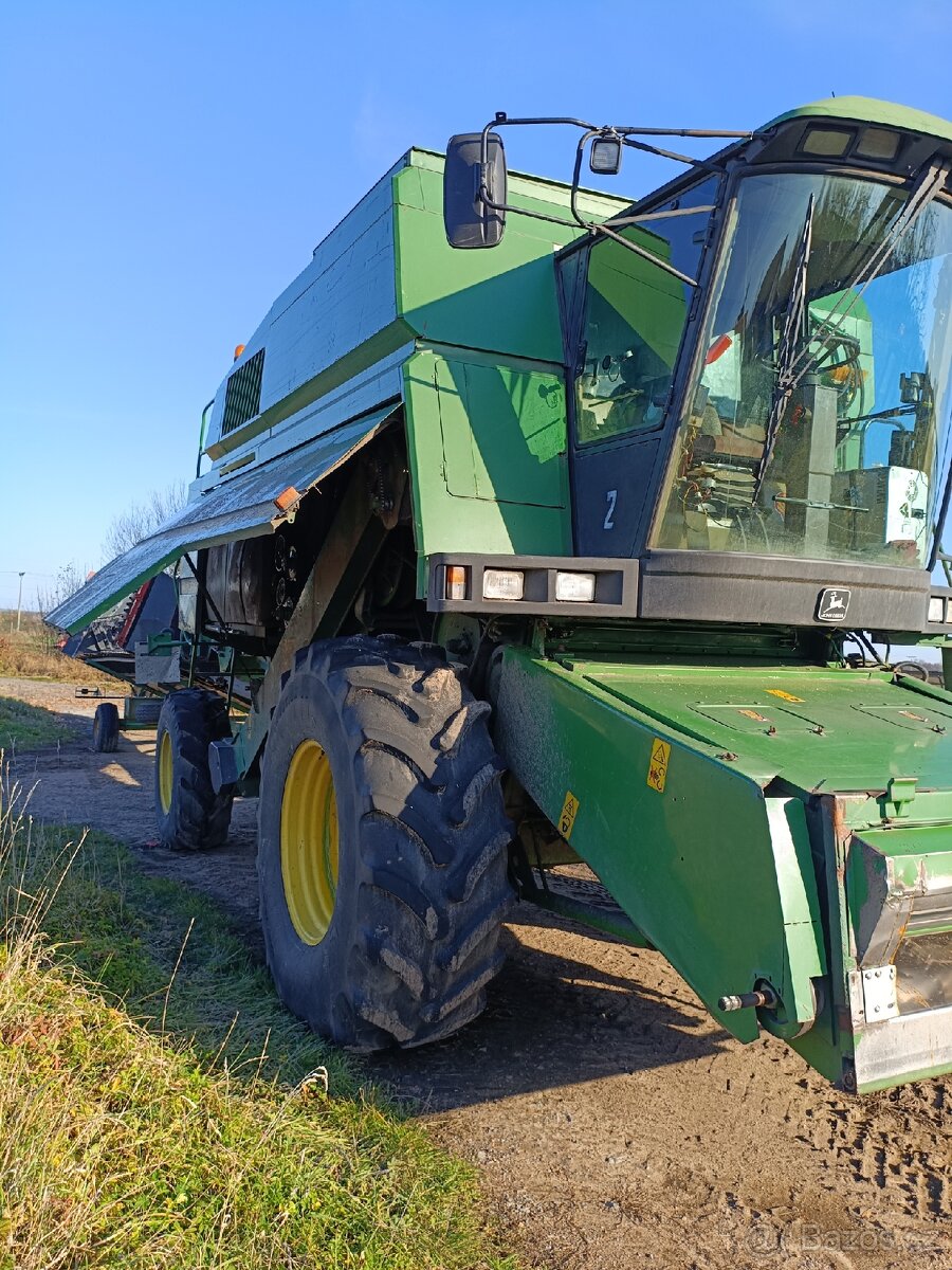 Kombajn John Deere 2066 - 3