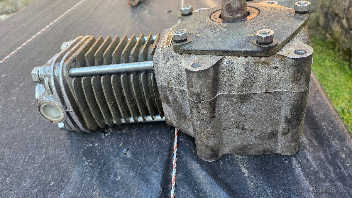 Kompresor Tatra 138 - 3