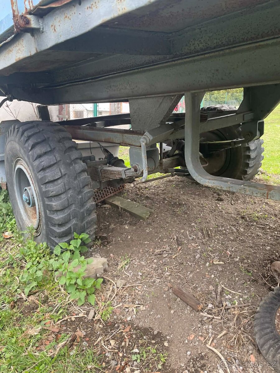 Traktorový vlek 7t - 3