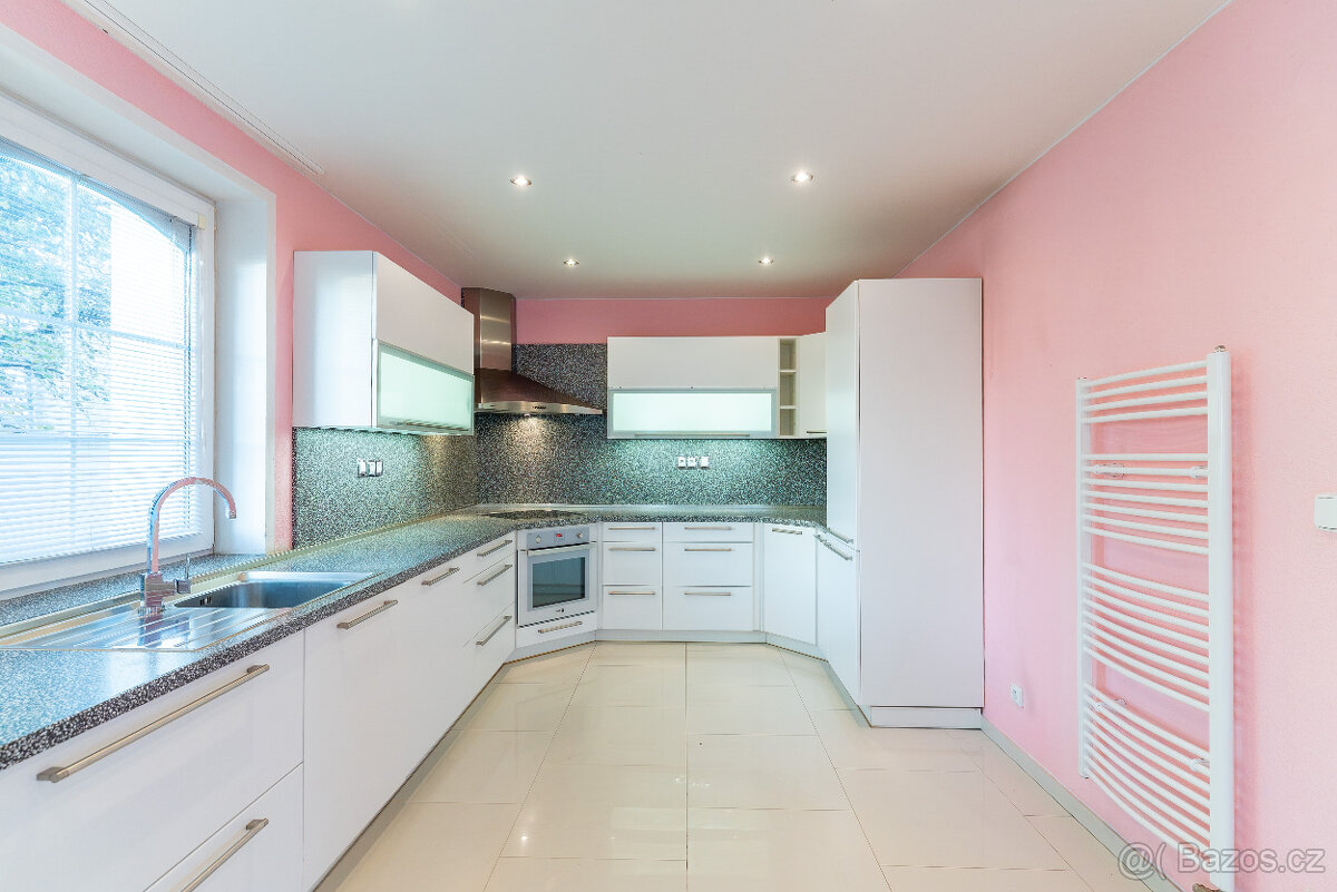 Prodej rodinného domu 200 m², pozemek 586 m² - 1111 - Ansicht 3