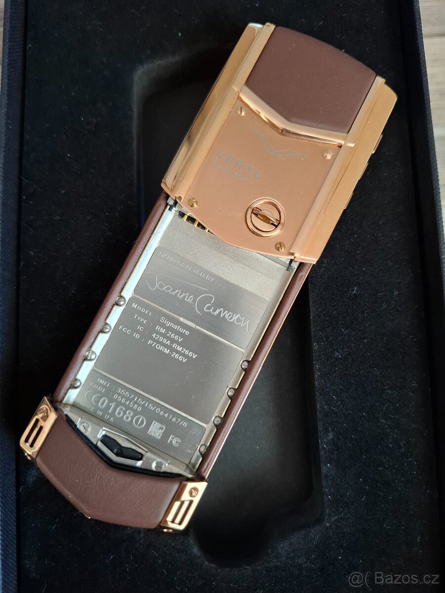 prodám telefon Vertu Signature - 3