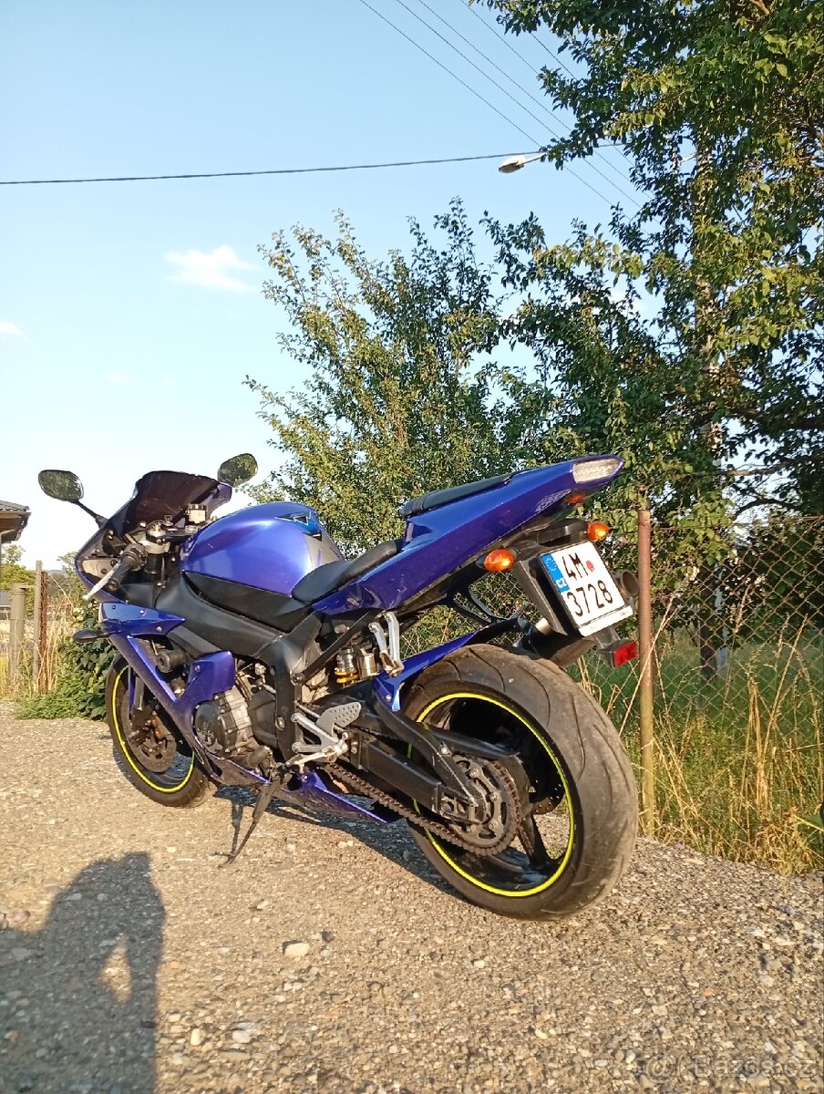 Yamaha YZF-R1 - 3