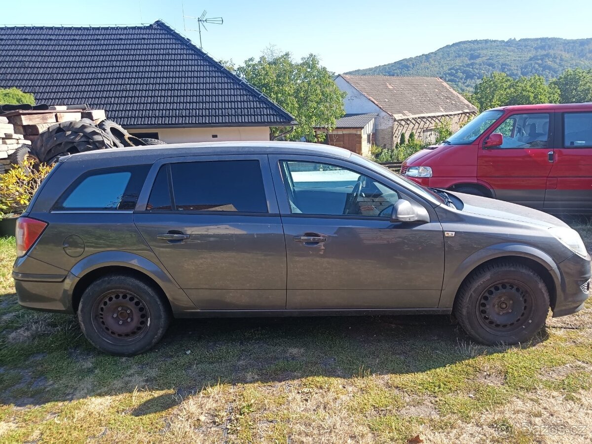 Opel Astra H combi 1.4 benzin - 3