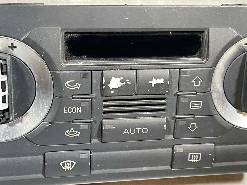AUDI A3 - 8P - 2003-2012 - klima panel 8P0820043H - 3