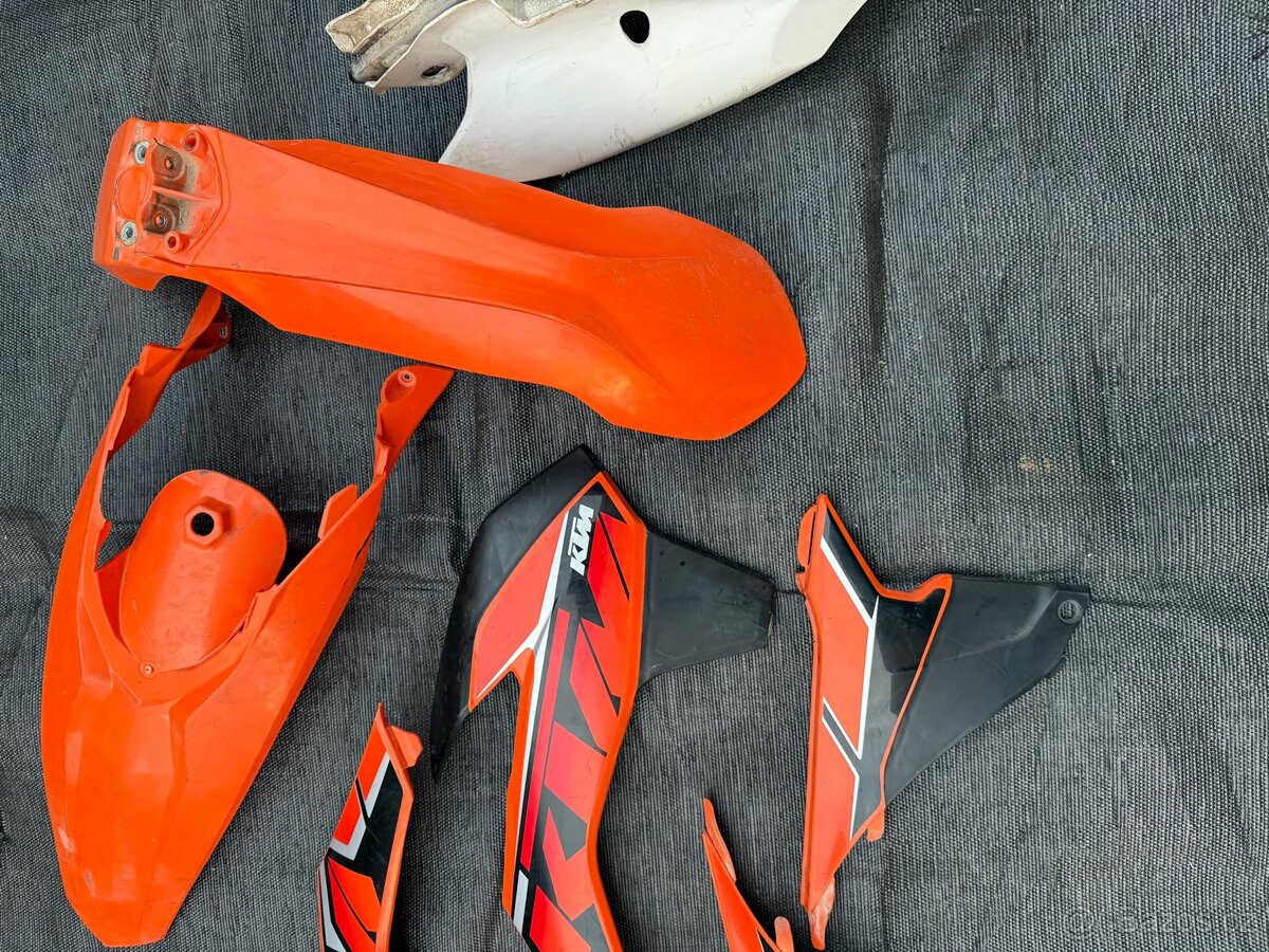 Originální Plasty Ktm Sxf 2011-2015.