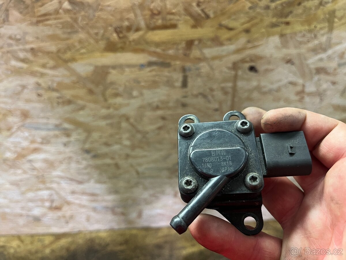 SNÍMAČ TLAKU VÝFUKOVÉHO PLYNU 780801301 - 3