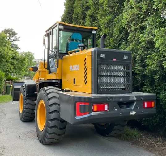 Nakladač, kloubový nakladač - 3