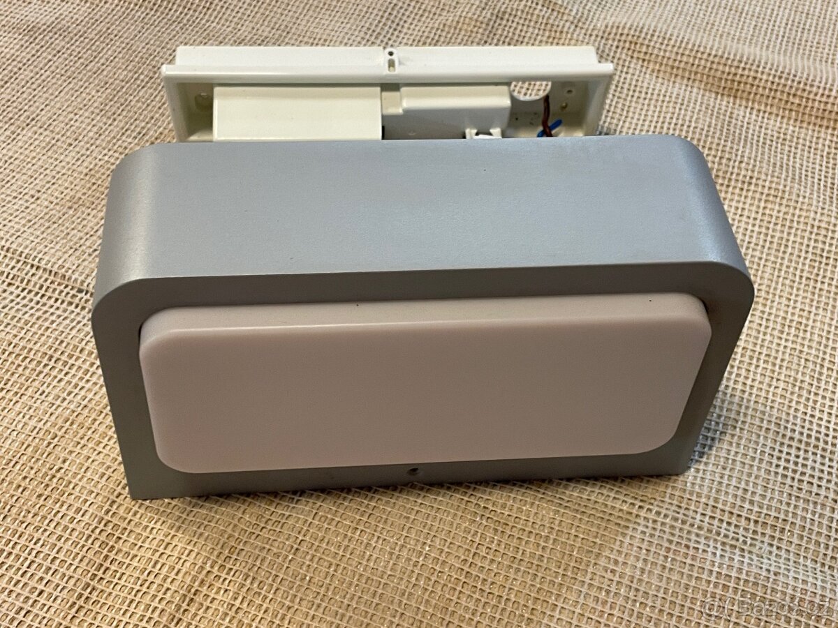 Venkovní světlo Philips 16900/87/16 - 3