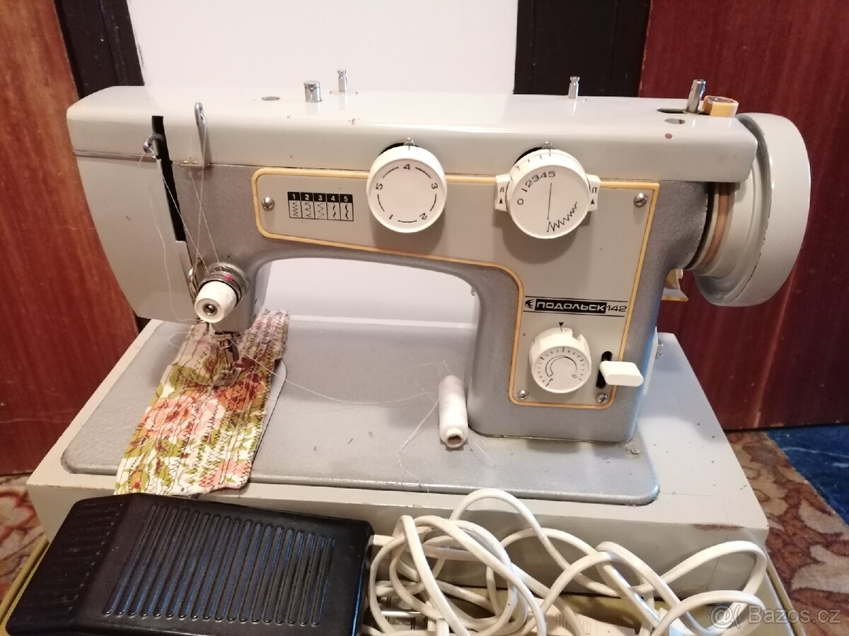 Starožitný šicí stroj - 3