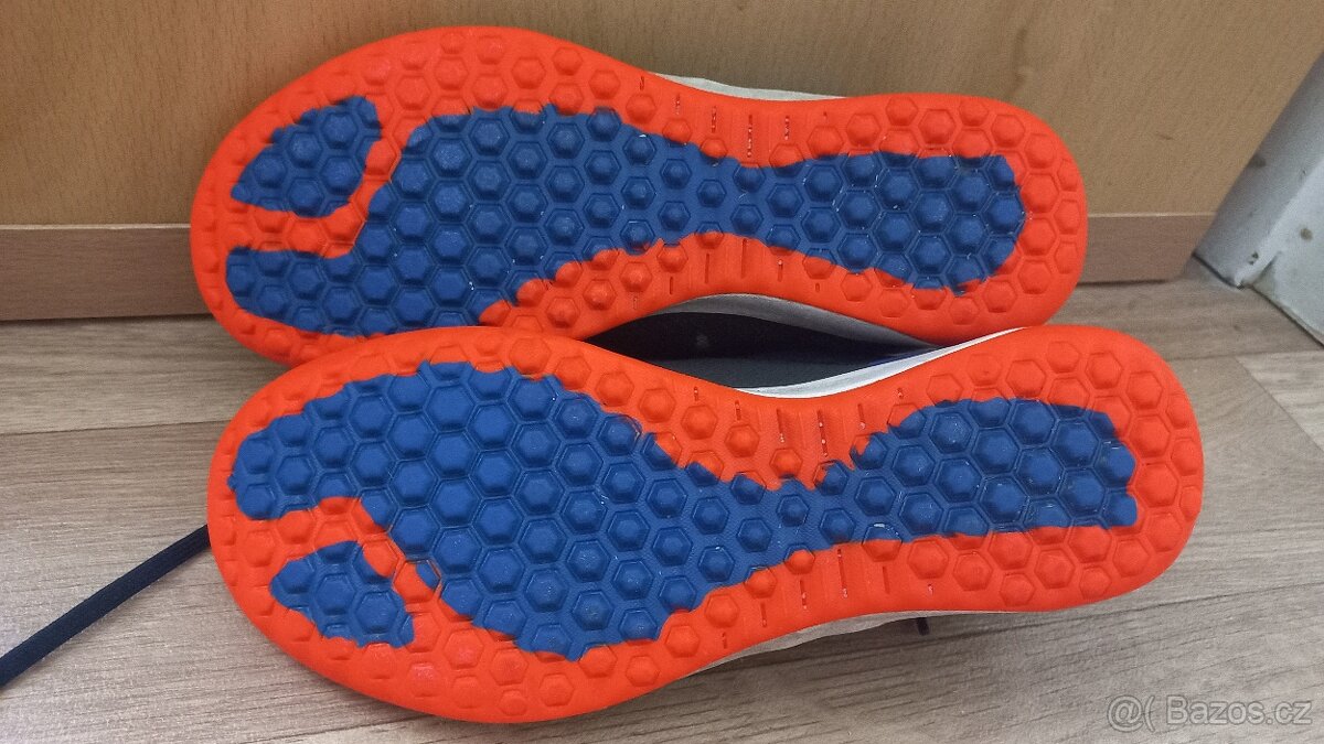 Turfy Kipsta vel. 36 - 3