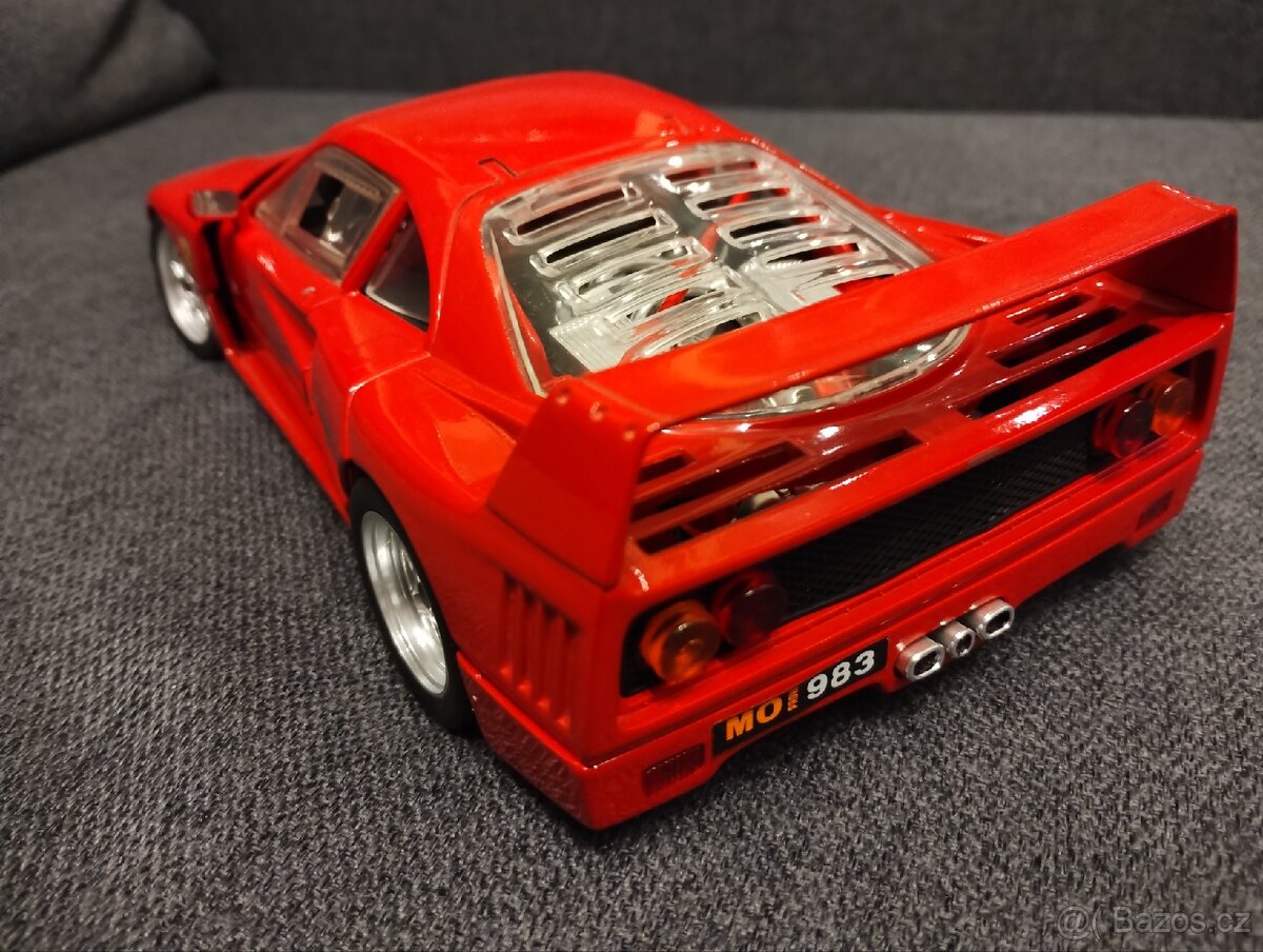 Ferrari F40 1/18 - 3