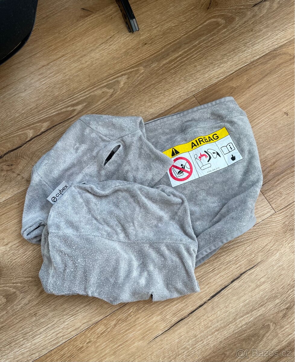 Cybex Cloud Z i-size + otočný isofix - 3