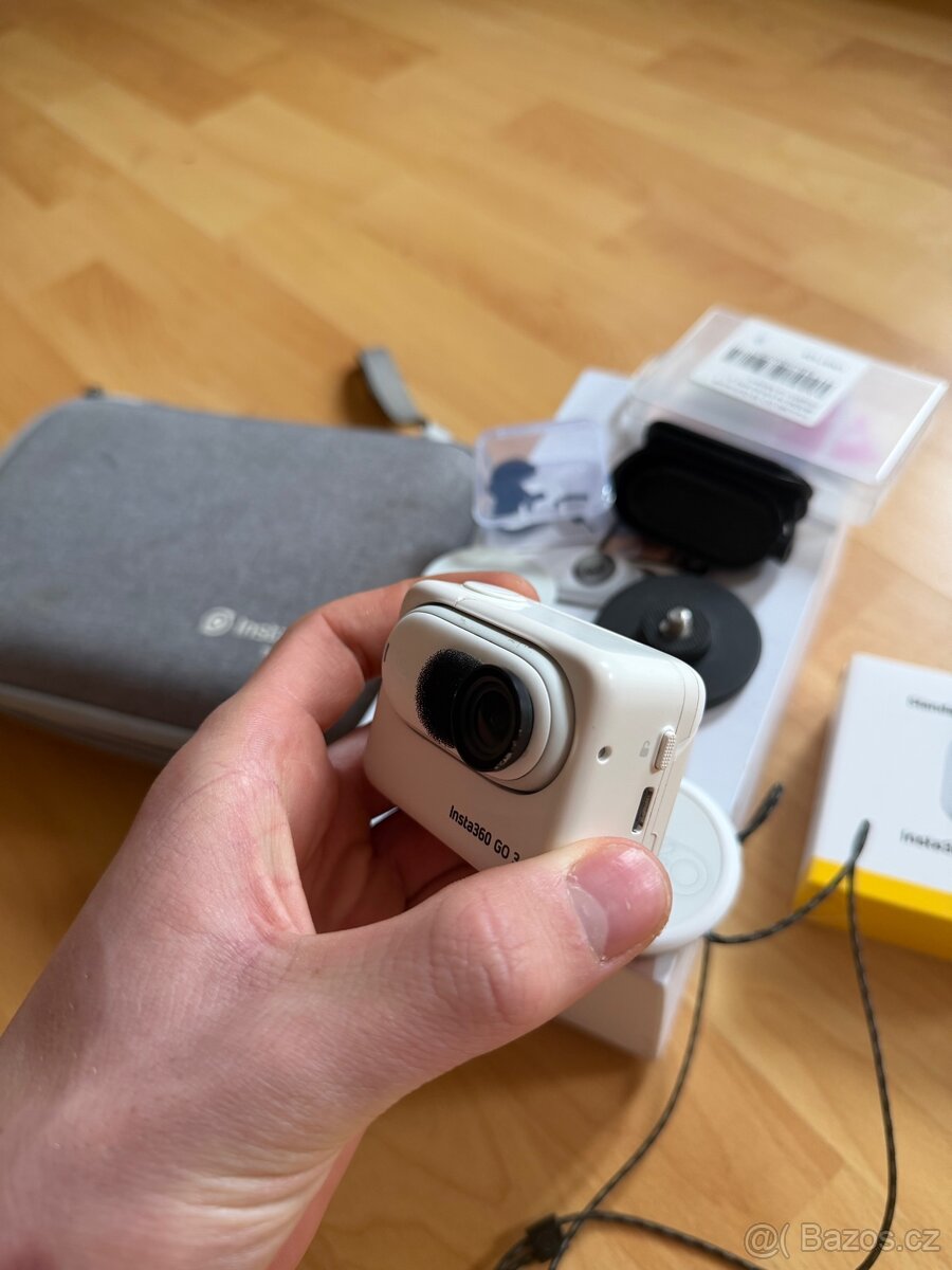 Insta 360 GO 3 128GB+ příslušenství/záruka - 3
