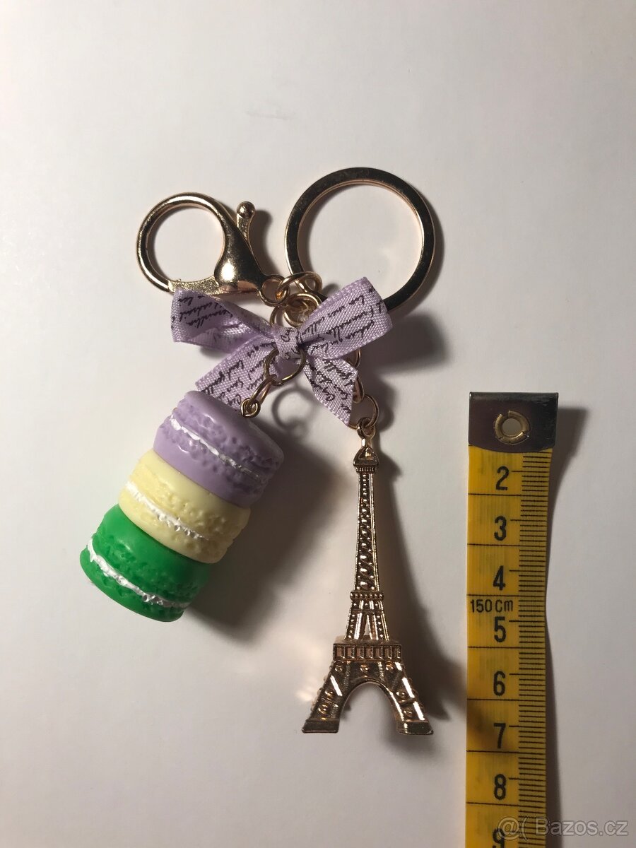 Suvenýry z Paříže • Eiffelovka • Elysejský palác • makronky - 3