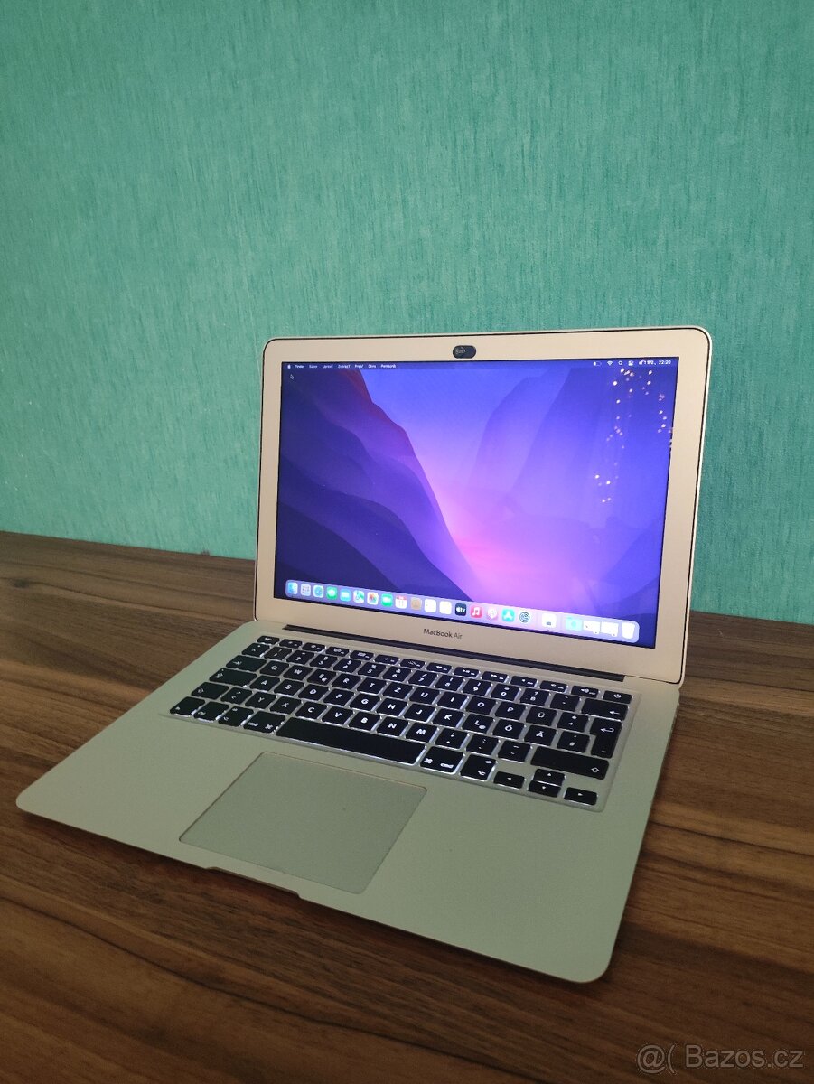 MacBook Air A1466 | i5 • 8GB • 128GB - 3