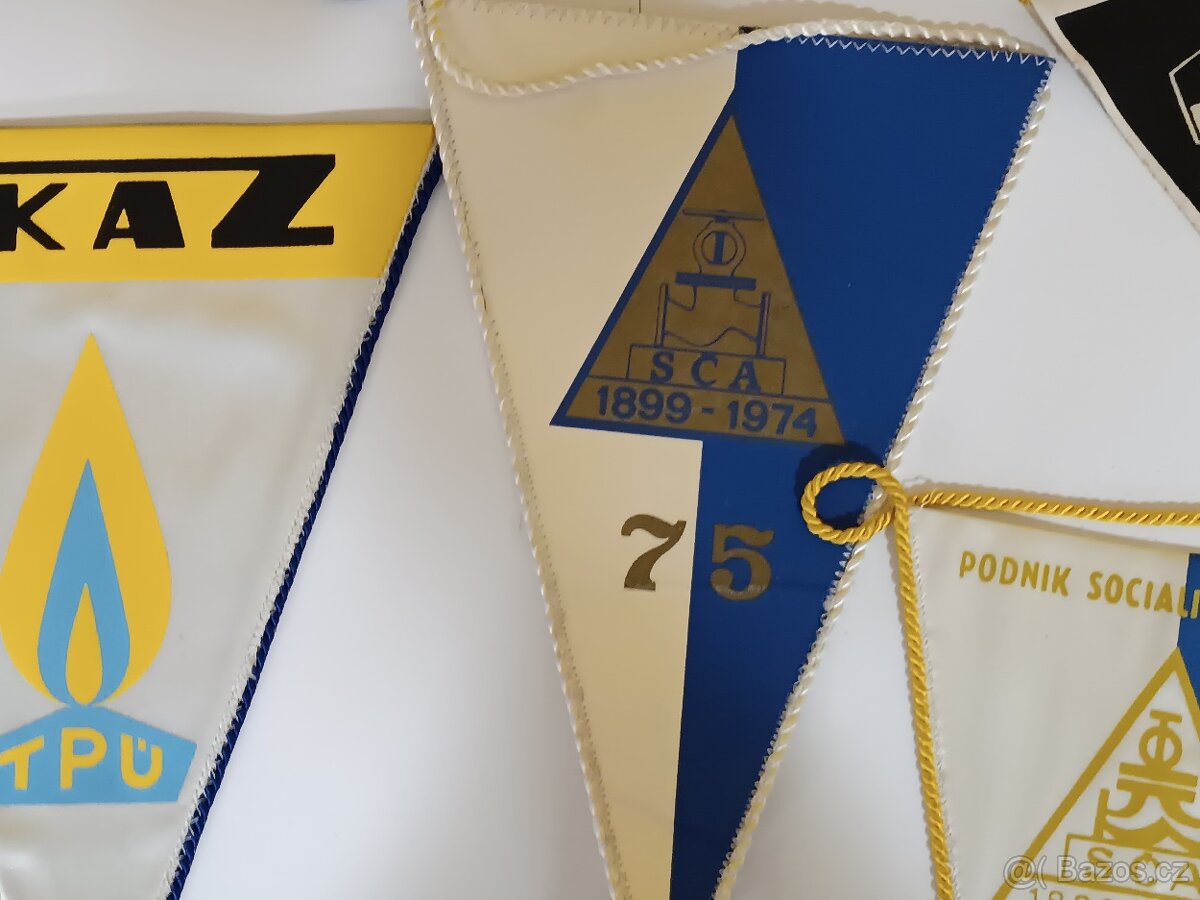 Retro vlaječky - 3