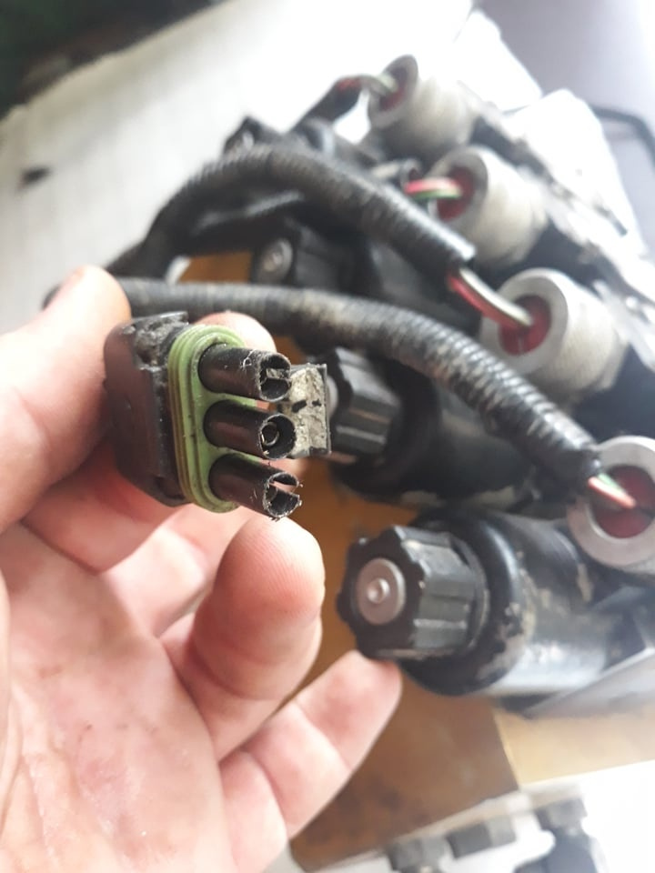 Hydraulický rozvaděč - 3