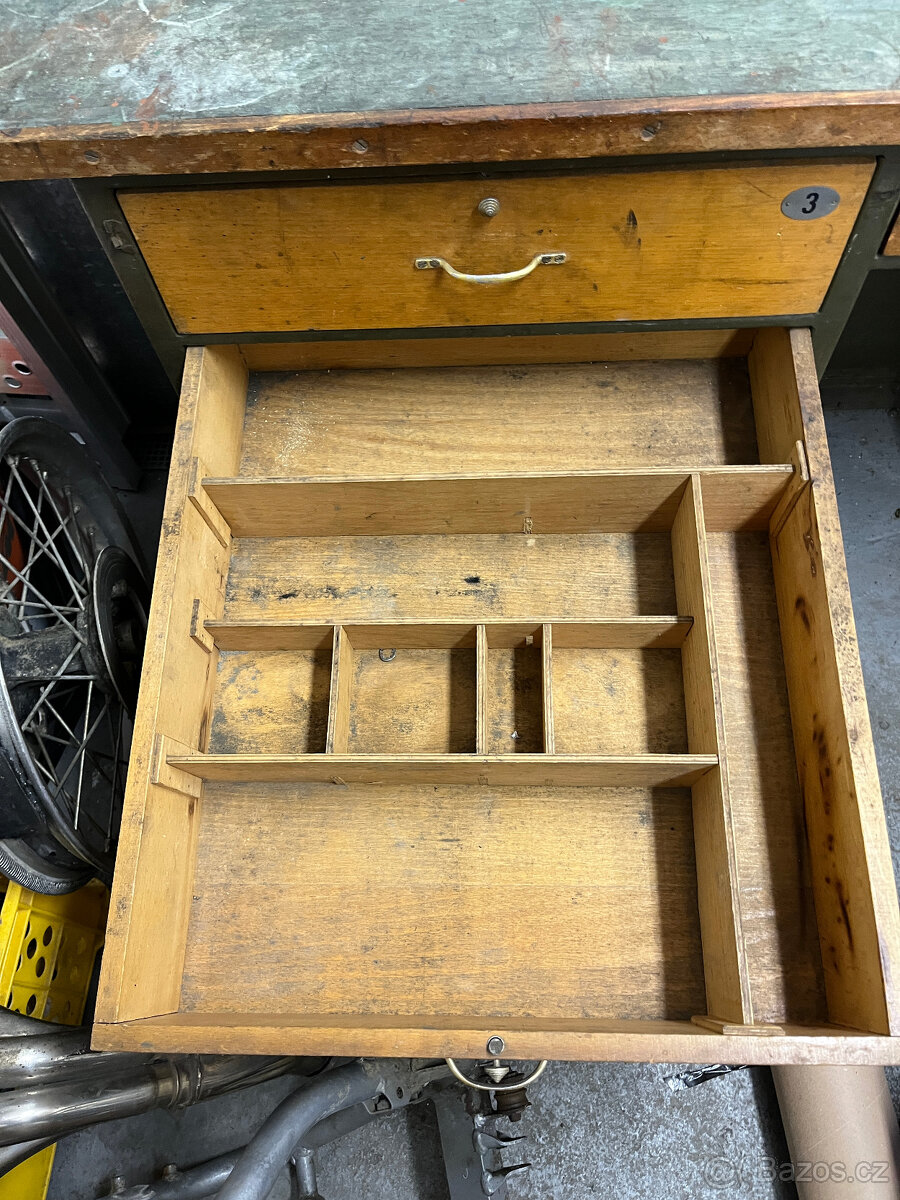 Pracovní ponk z V3S - 3