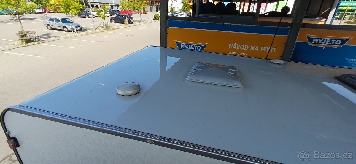 Karavan Knaus v krásném stavu - suchý - 3