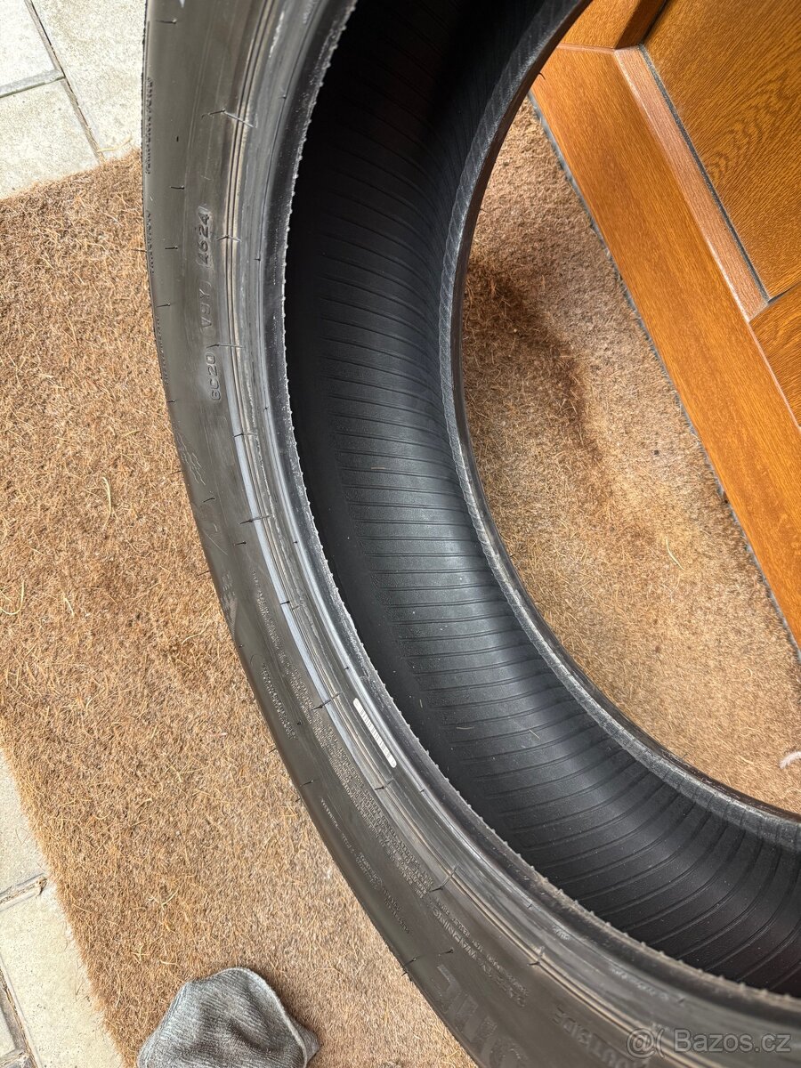 Pneu 205/60R16 - 3
