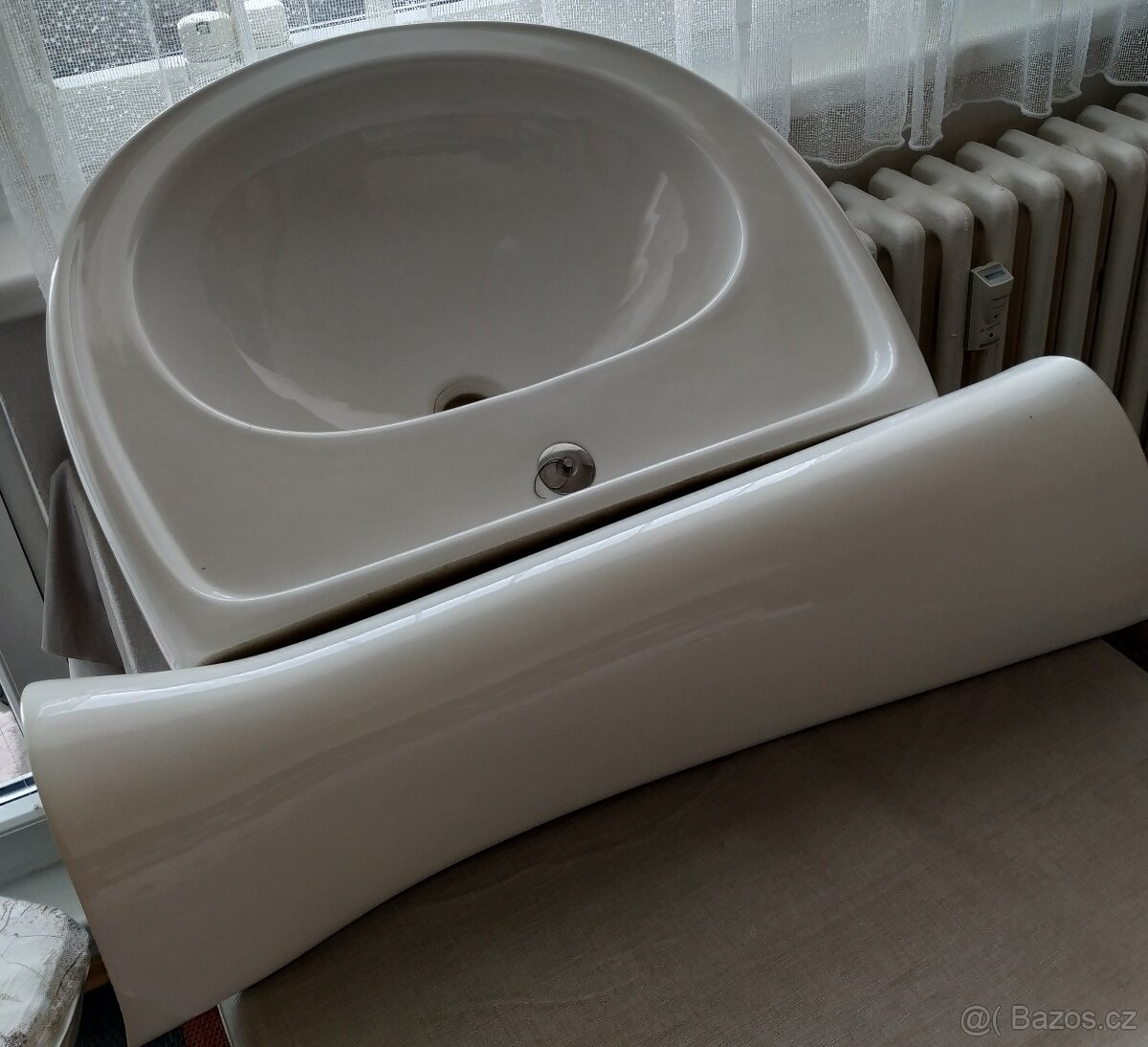 Umyvadlo, dřez, vodovodní baterie - 3