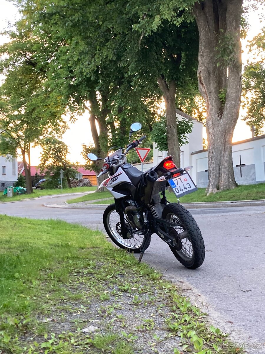 Yamaha wr 125r