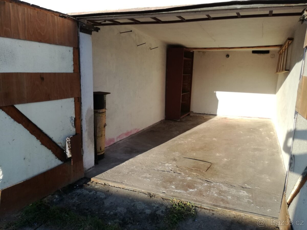 Nájem garáže s elektřinou Plavská České Budějovice - 3