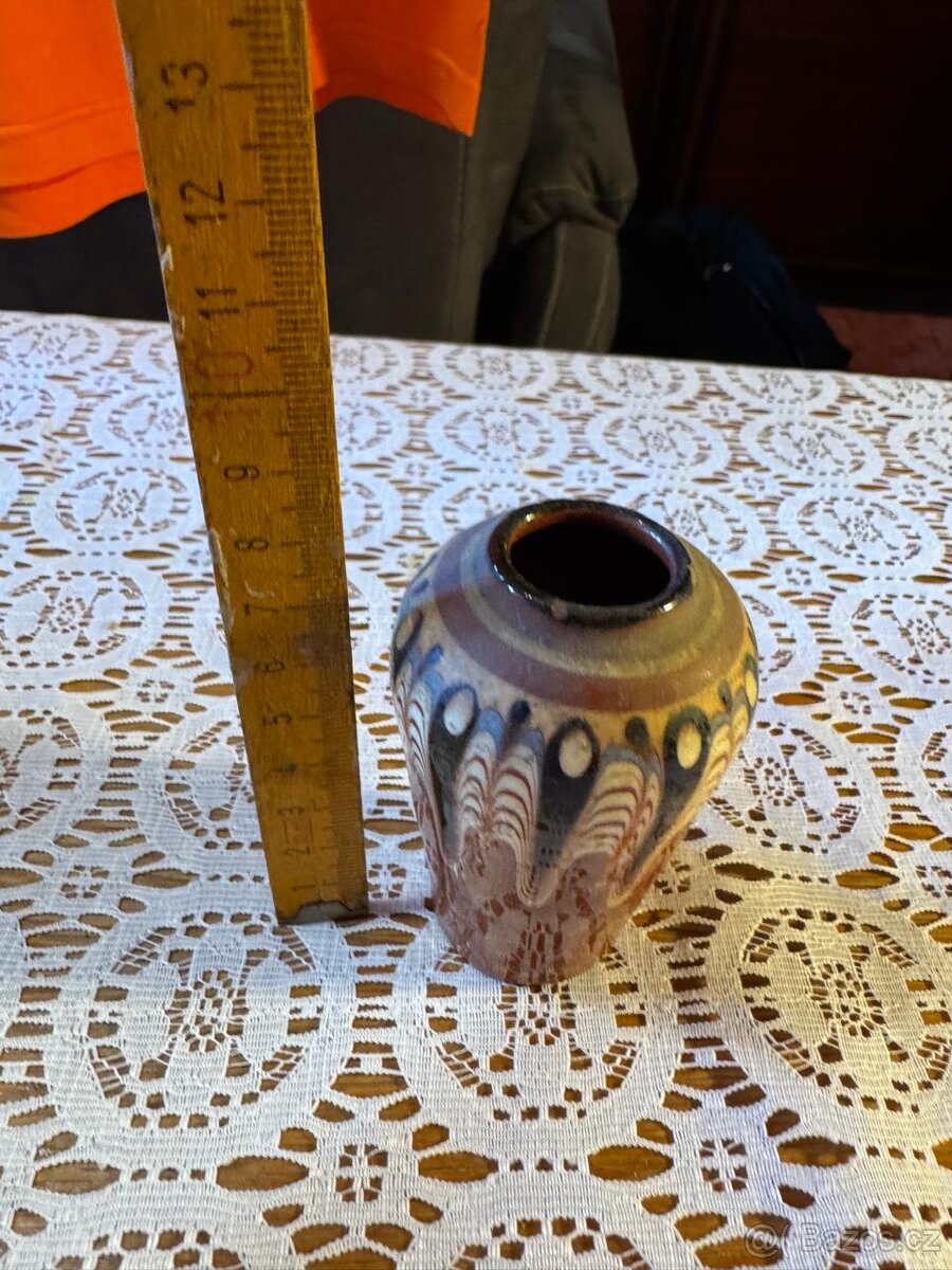 Ručně dělaná keramika - hrníček, váza a svícen - 3