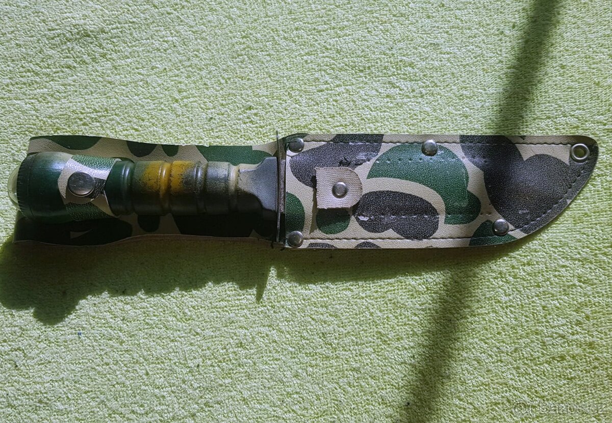 Nůž s pouzdrem - 3