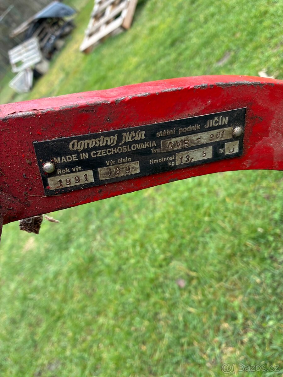 Vyorávač brambor AVB-301 - 3