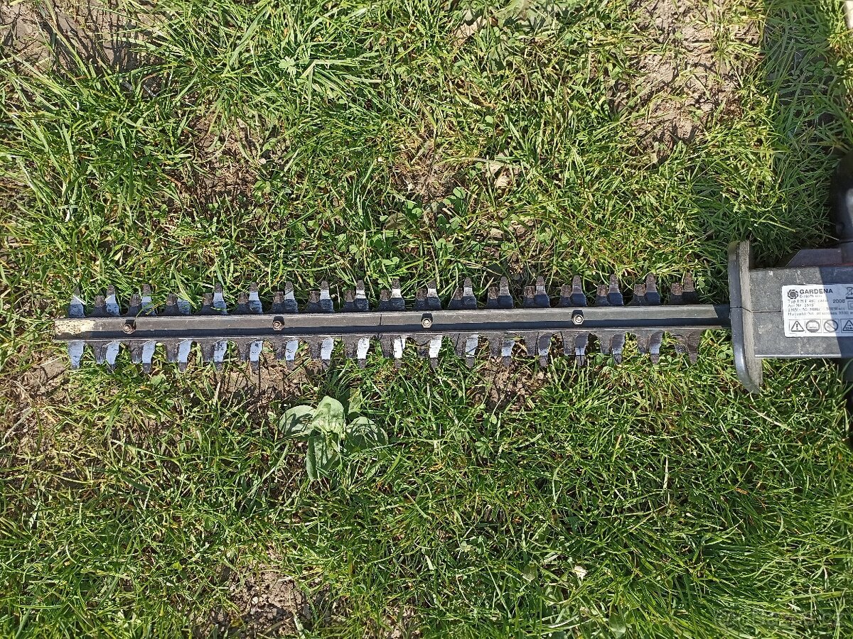 Nůžky na živý plot - 3