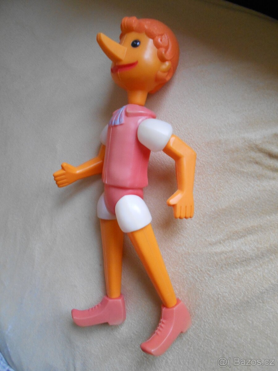 Stará, plastová hračka Pinocchio. - 3