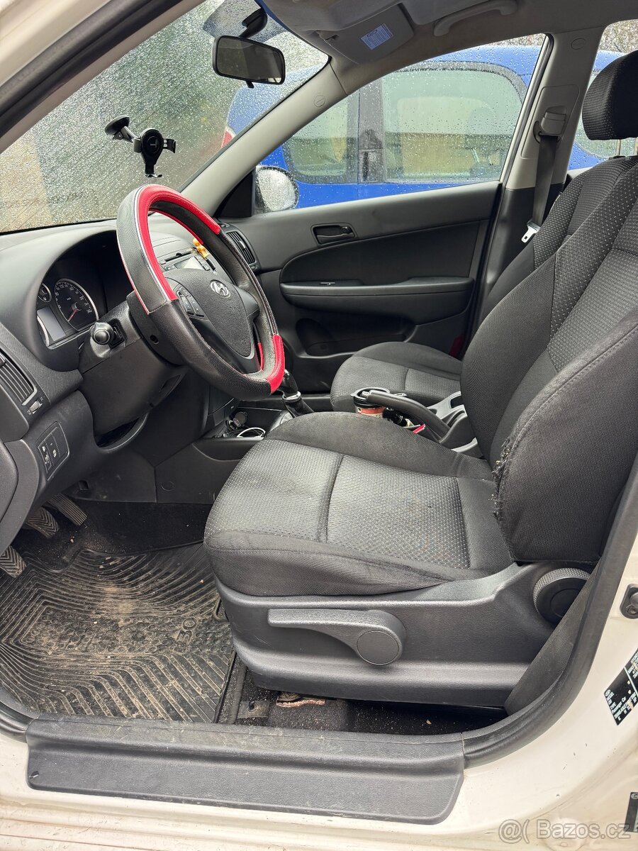 Hyundai i30, 1.6 CRDi 66 kw/90HP - 3