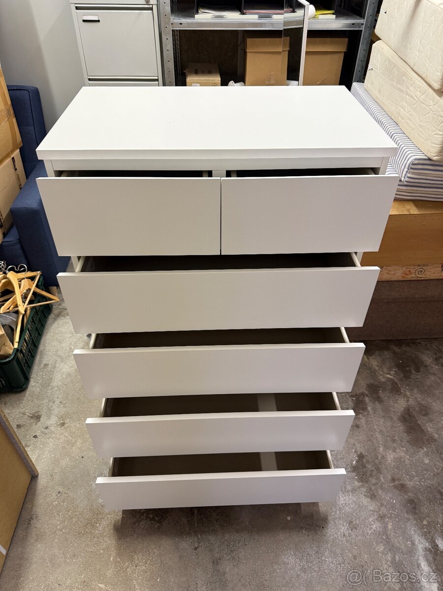 Komoda na oblečení - 3