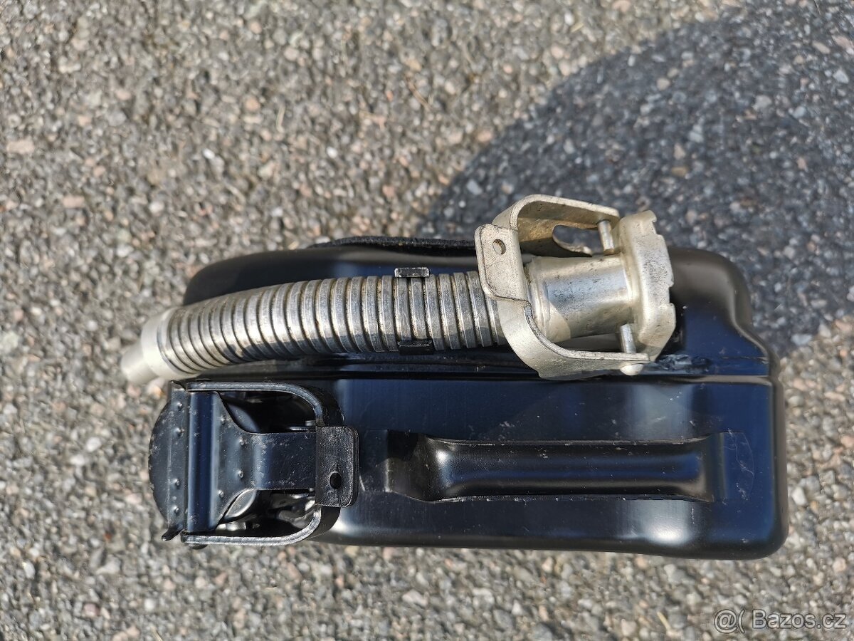 BMW kanystr do rezervy na 6 litrů originál - 3