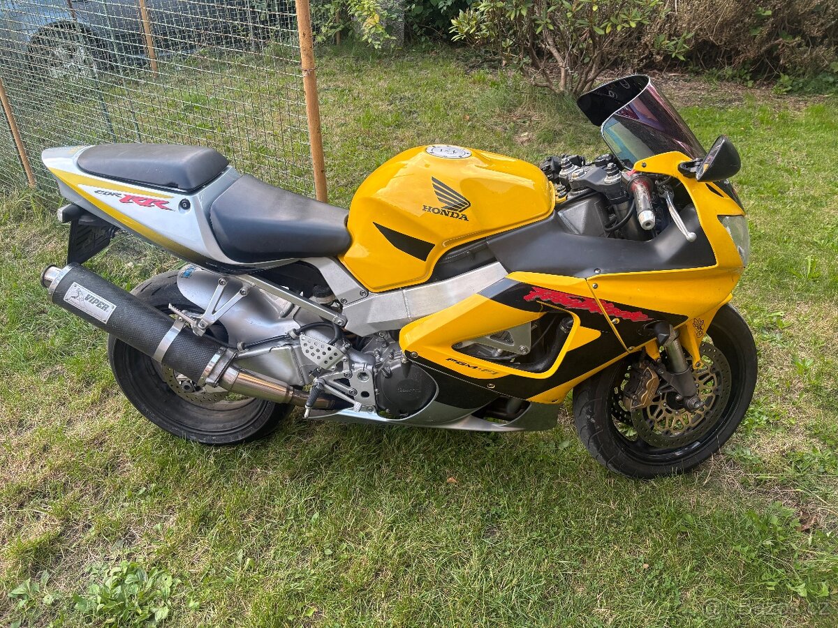 Honda CBR 929RR Fireblade 01 - 3