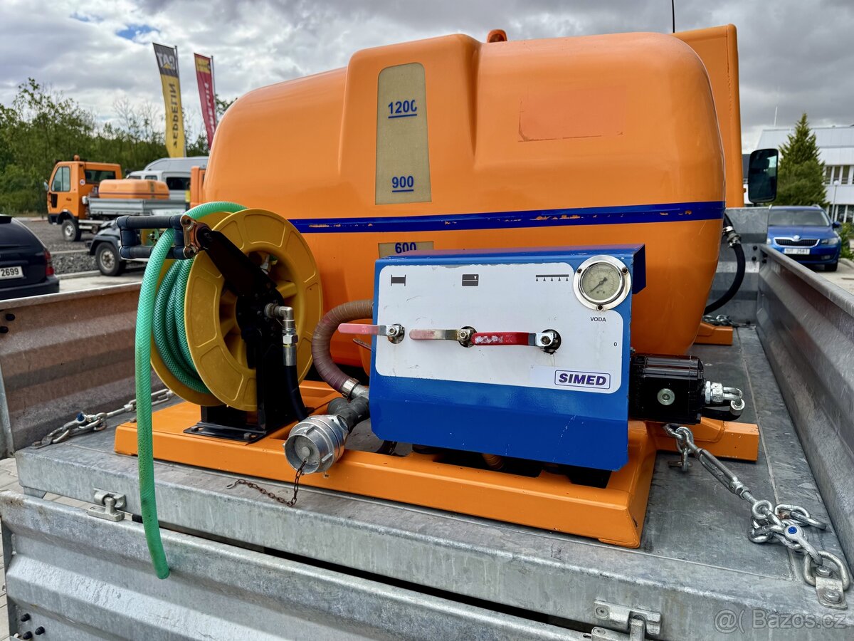 Multicar kropící cisterna Simed NCS 150 - 3